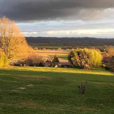 Gite Au Bouzigues Monlaur-Bernet Esterno foto