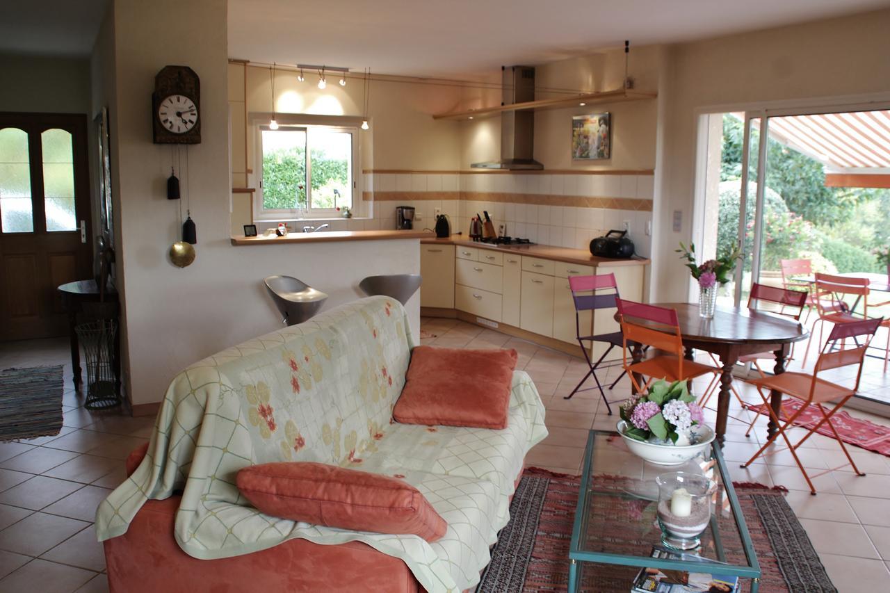 Gite Au Bouzigues Monlaur-Bernet Esterno foto
