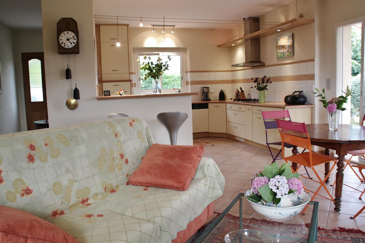 Gite Au Bouzigues Monlaur-Bernet Esterno foto